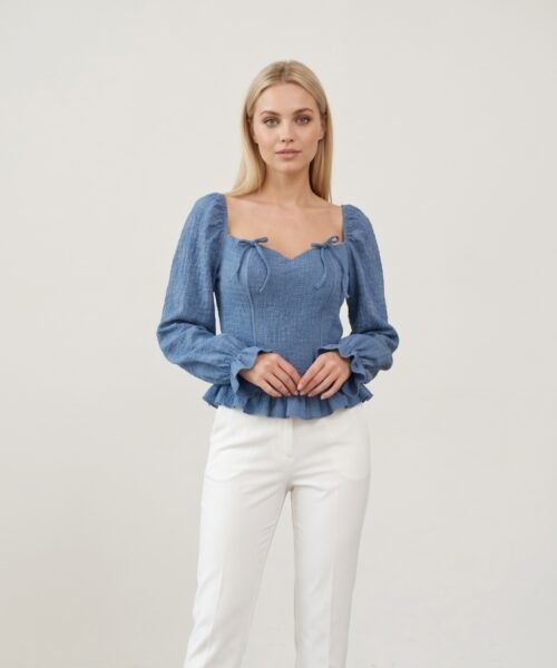 BLUSA CROP CON COPA Y LAZOS